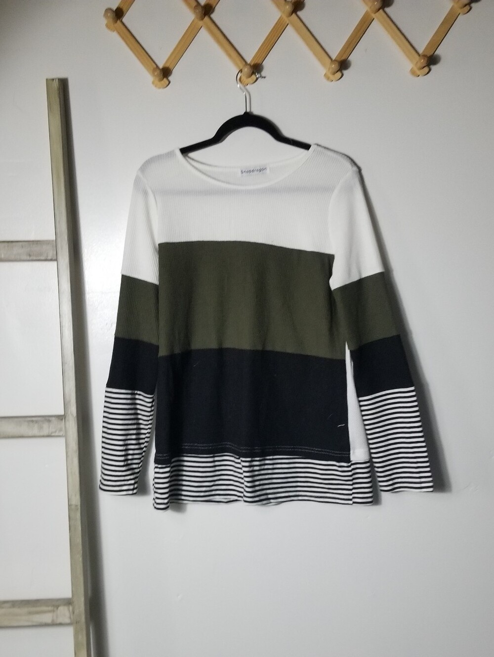 SNAPDRAGON WOMEN'S STRIPED LONG SLEEVE BLOUSE SIZE LARGE (READ FULL DESCRIPTION)